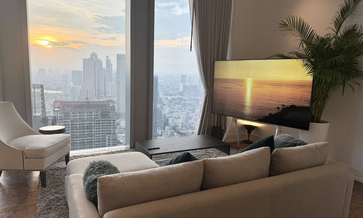 Silom Condo | Ritz Carlton Residences level 52nd! Breathtaking view!
