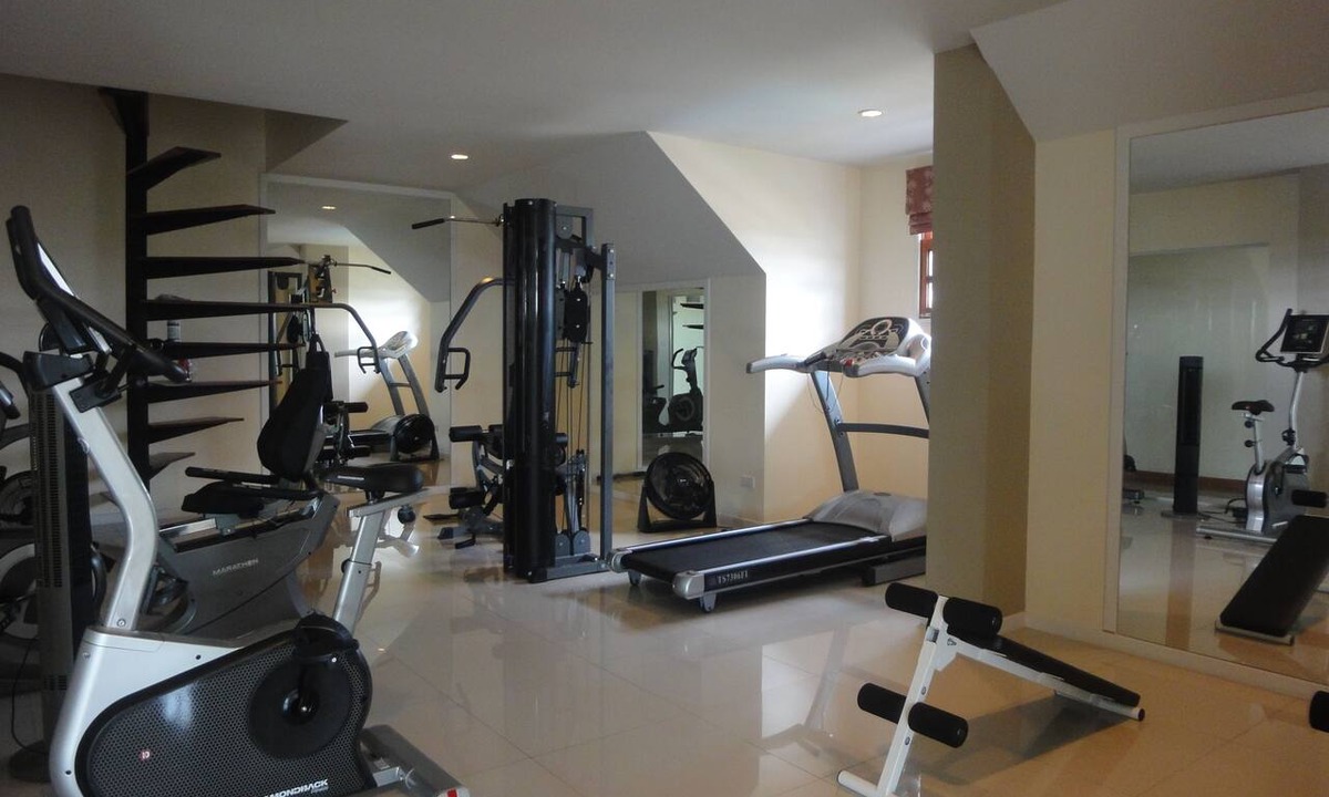 Ban Chang Hotel | Royal Place Banchang