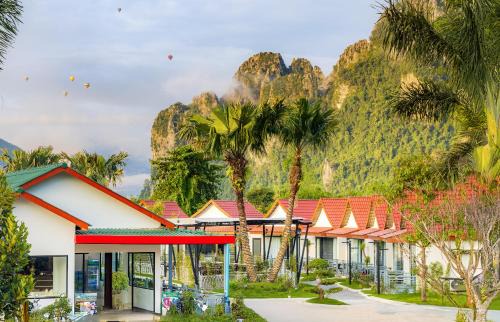 Vang Vieng Hotel | Ruby Mountain View Resort Vang-vieng