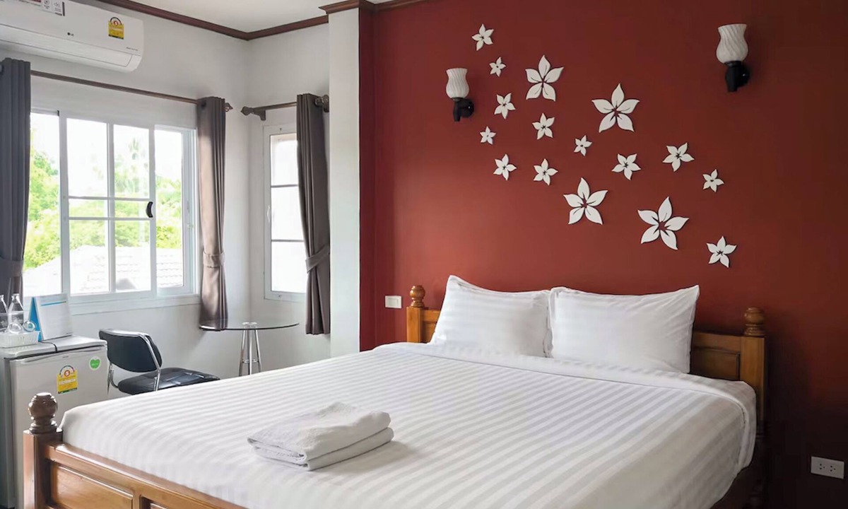 Nongbua Lamphu Hotel | Rueanchorfa Hotel