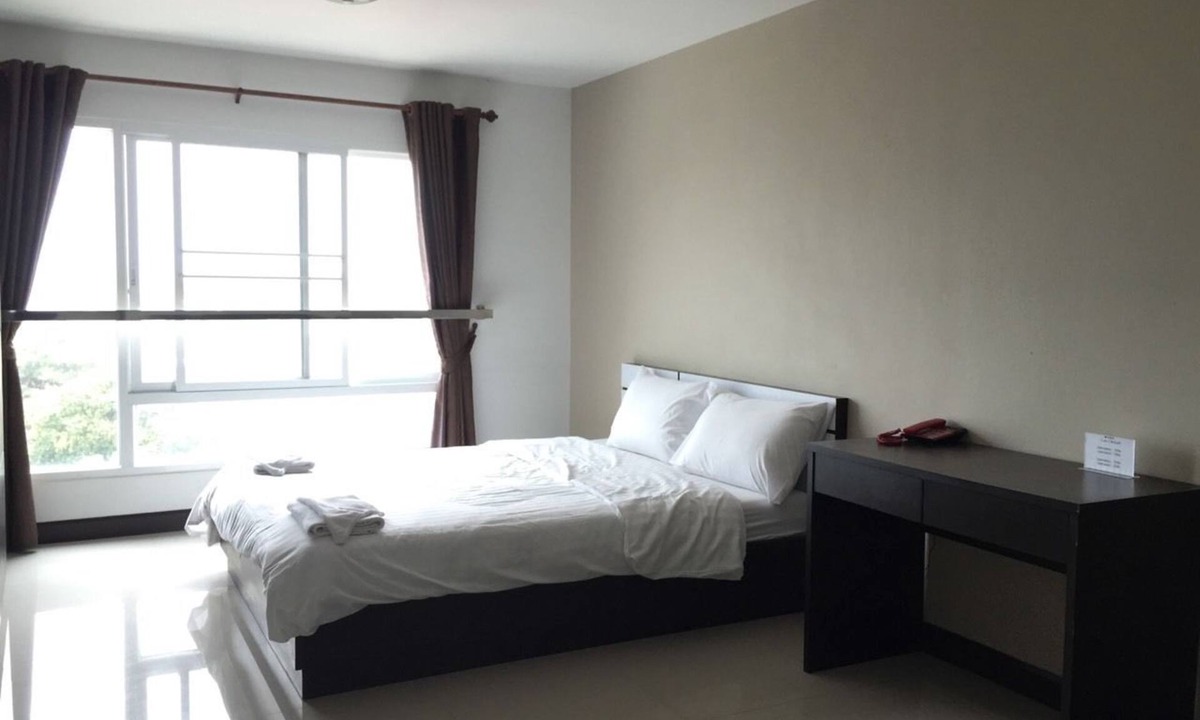 Ban Bang Saen Hotel | Say Hi Residences