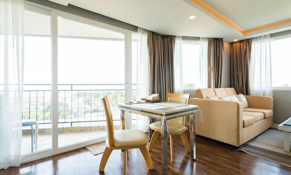 Tha Thaewawong Apartment | Sea Breeze Apartment@Sriracha Chonburi