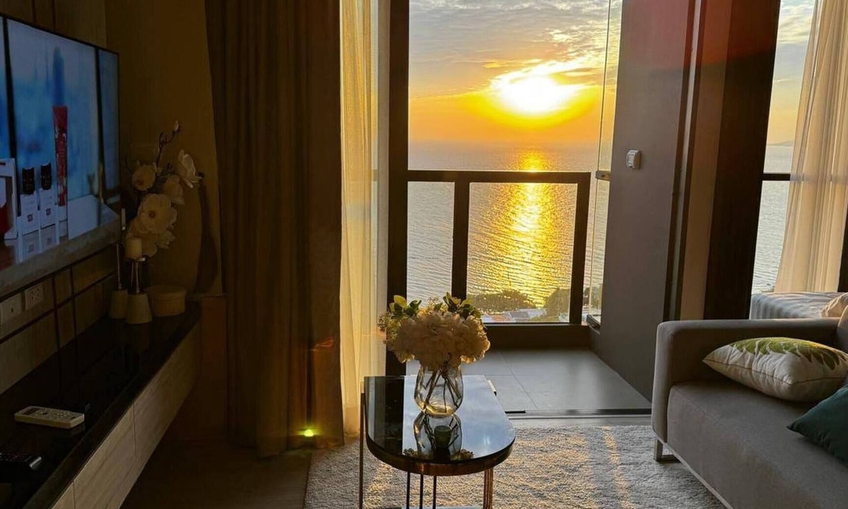 Jomtien Apartment | Sea View Luxury Stay - Close to Beautiful Beach