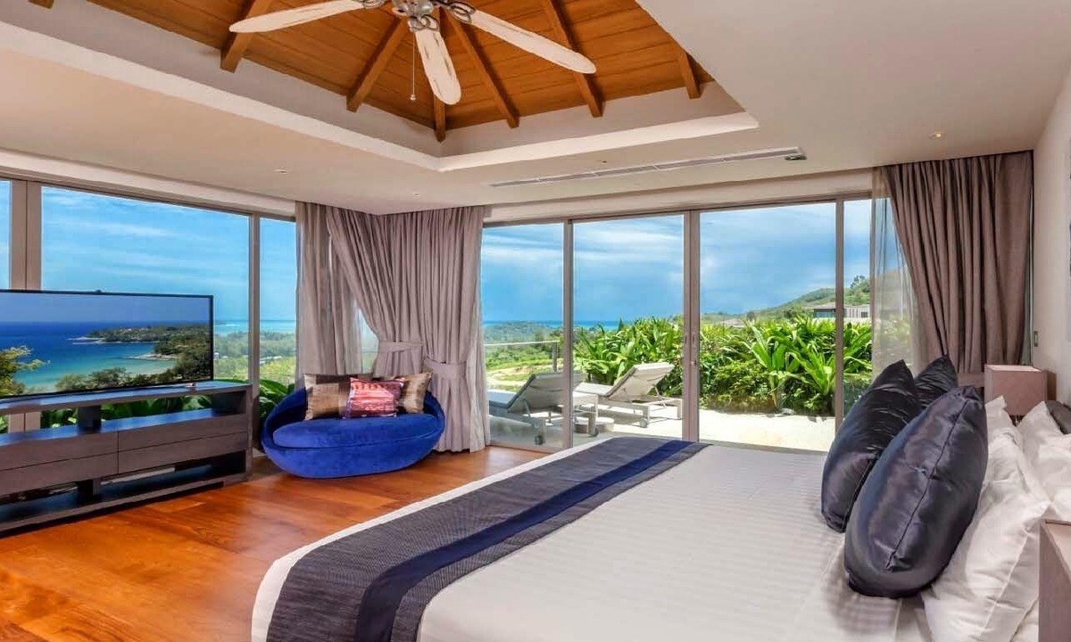 Choeng Thale Villa | Sensational Layan Beach 7 Bedroom Villa