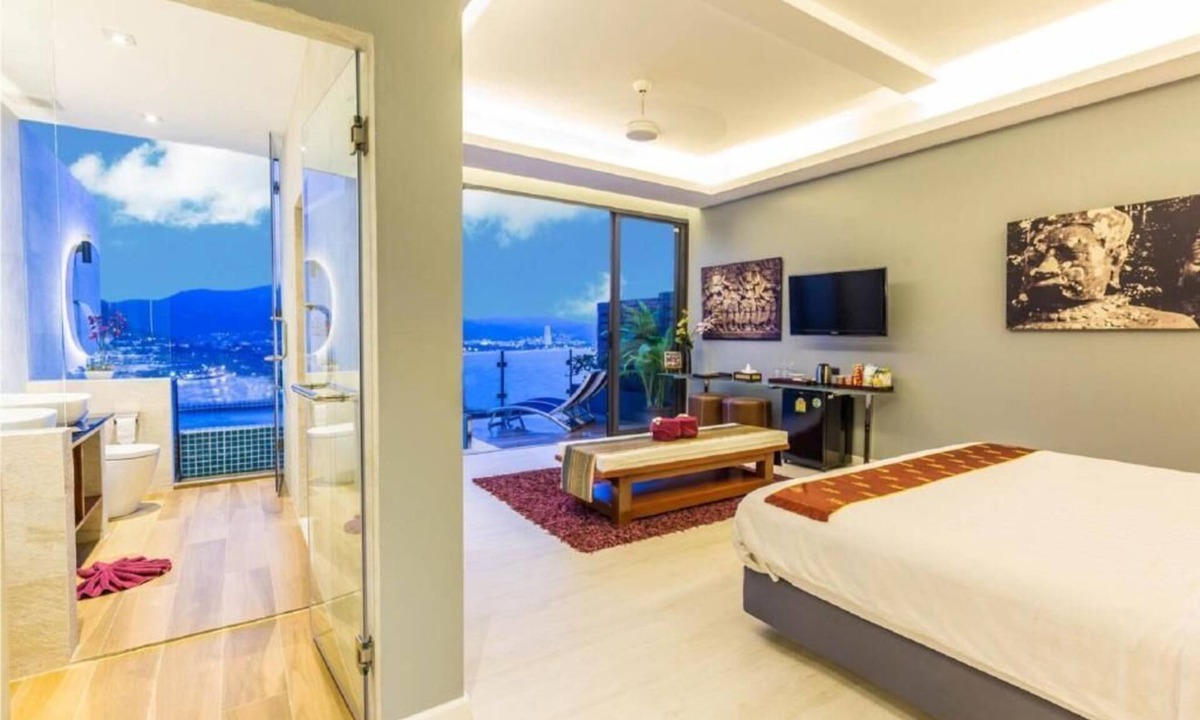 Patong Resort | (SHA+)Indochine Sky Suite with Plunge Pool (009)