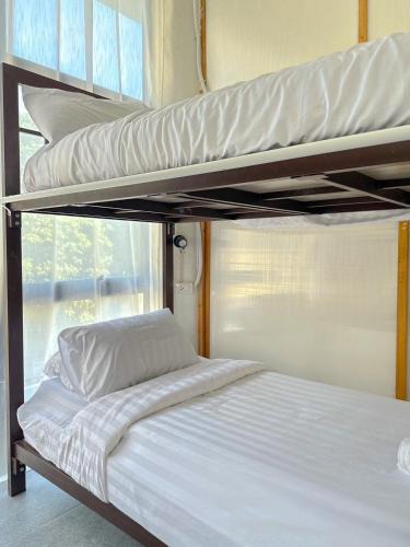 Bang Phlat Hostel | Shared Room Megun