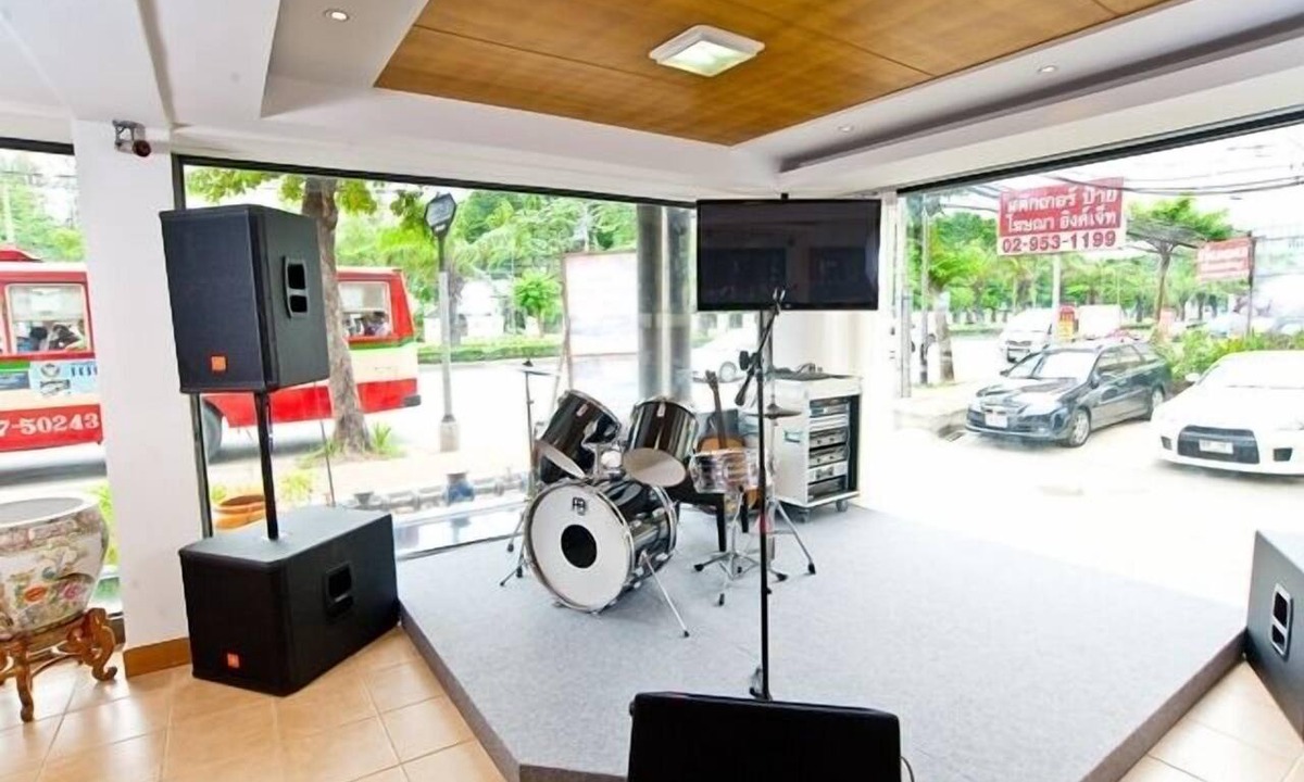 Lat Yao Hotel | Siam Paradise Entertainment Complex