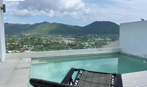 Maret Villa | Small villa perched with Mountain views Lamai