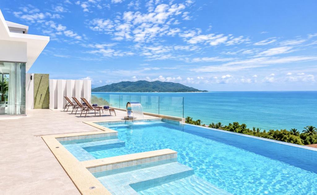 Moo 5 Villa | Sol Sofia 4BR, Seaview, Pool, Breakfast, Villa Staffs, 2-minute walk to Thong Son Beach