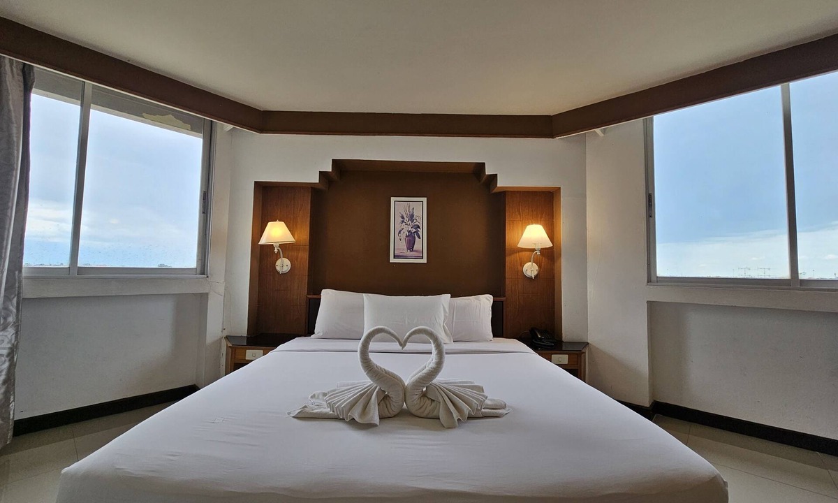 Suphan Buri Hotel | Songphanburi Hotel