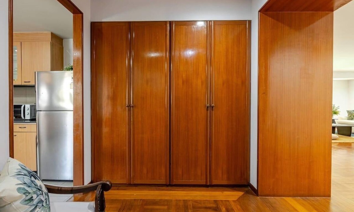 Asoke Apartment | Spacious 4-bedroom Penthouse.8 min to BTS. Next to Emsphere. Elevator+Wheelchair