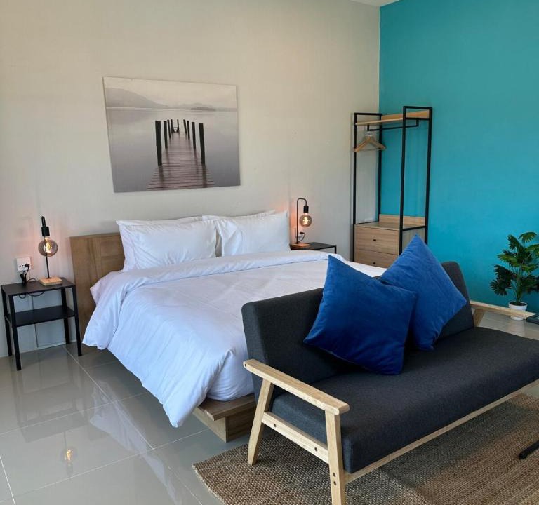 Pa Klok Apartment | Spacious Studio 2 min to Ao Por Pier