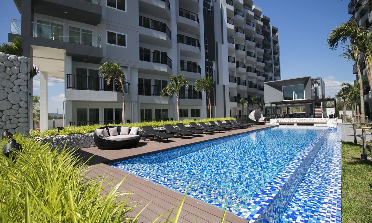 Kram Condo | Studio room walking distrance to the beach