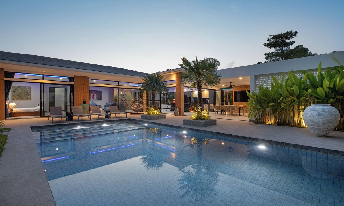 Rawai Villa | Stylish 4 bdrs new brand pool villa at Rawai