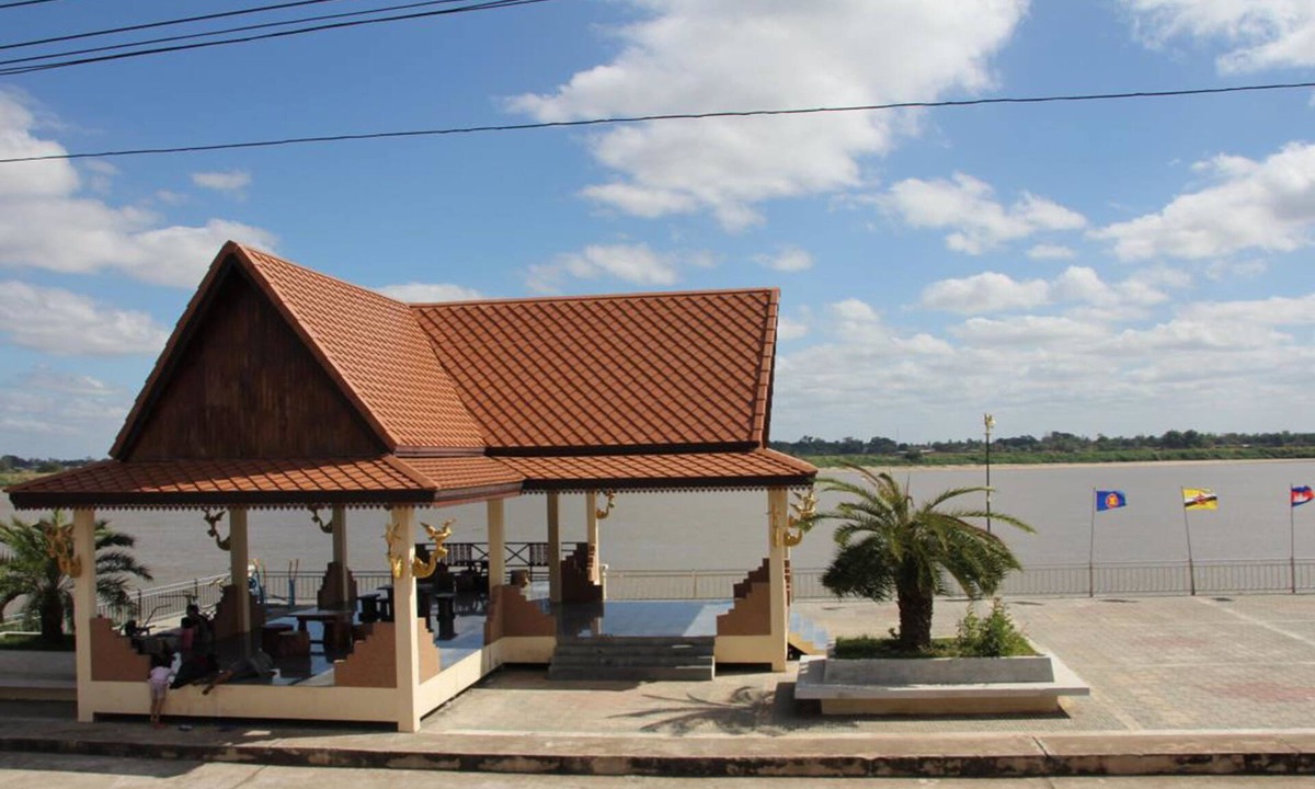 That Phanom Hotel | Thatphanom River View Hotel