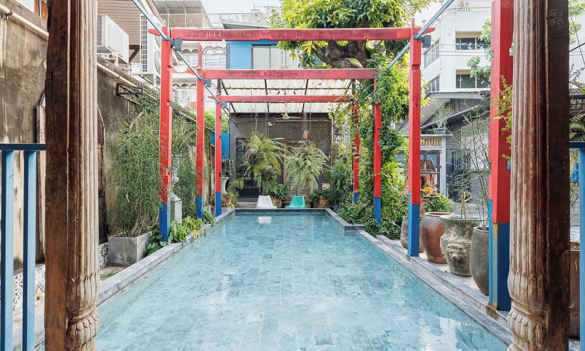 Bang Rak House | The Anonymous House @ Silom/BTS Surasak/3 Bedrooms, 4 Bathrooms/City Center.