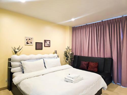 Ban Bang Saen Apartment | The Beach Bangsaen Condo 327/30