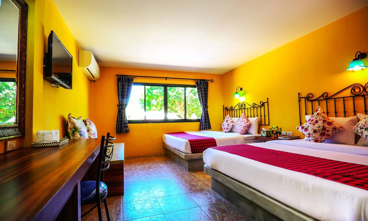 Koh Lan Hotel | The Castello Resort
