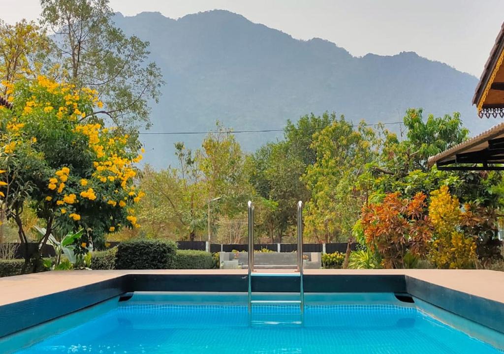 Vang Vieng Bed & Breakfast | The Food Garden Experience
