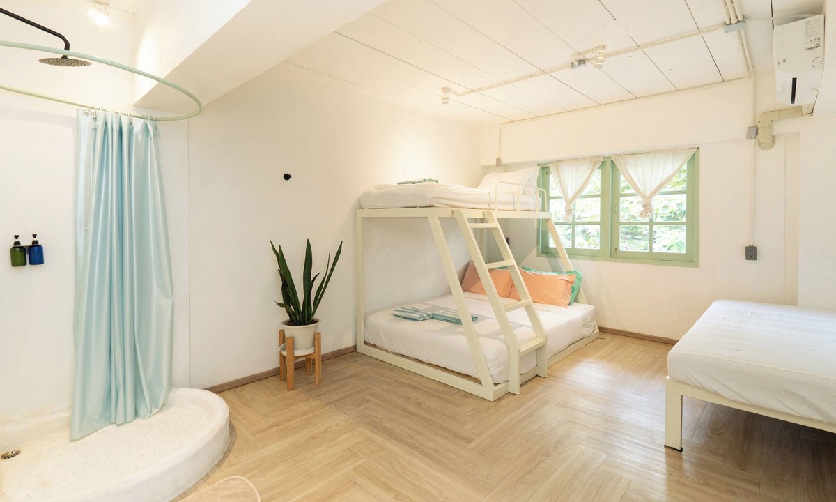 Chana Songkhram Hotel | The Greens Bangkok Old Town