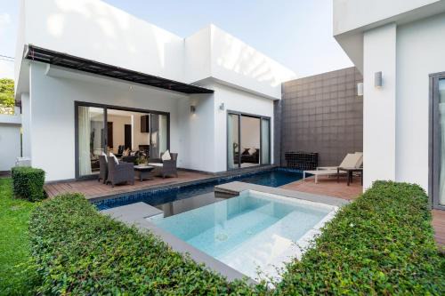Choeng Thale Villa | The Harmony Pool Villa Phuket