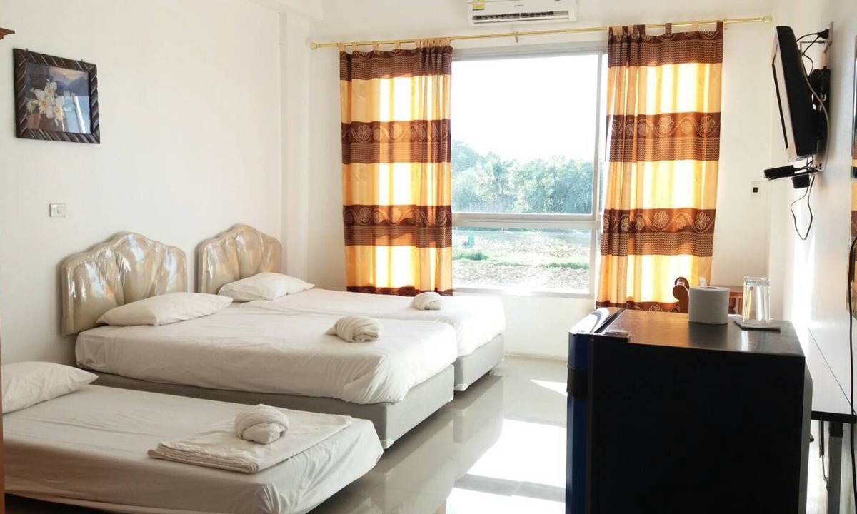 Nakhon Sawan Hotel | The Sale Hub