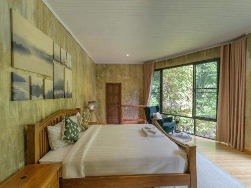 Mae On House | The Stream House