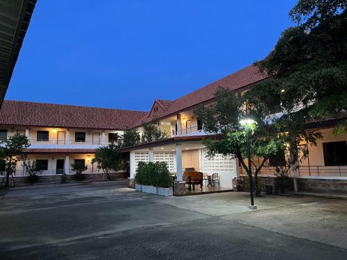 Nam Ruem Hotel | The Terrace Homestay Resort