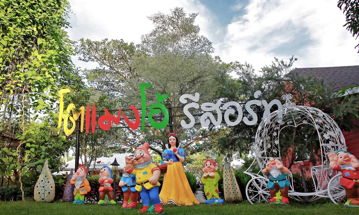 Sarika Hotel | Tomangoh Vintage Resort