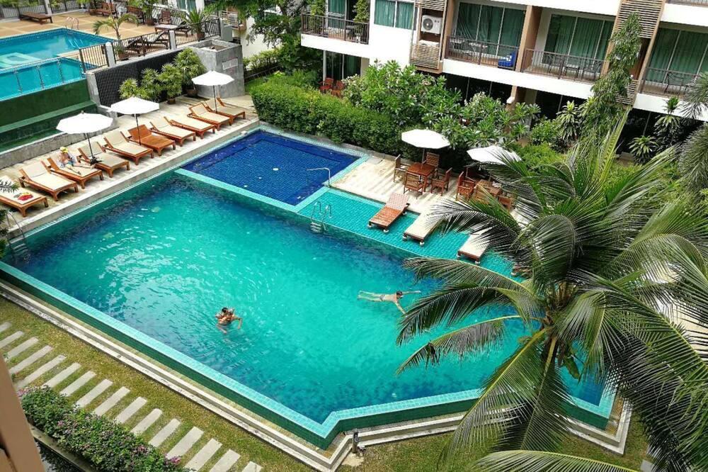 South Pattaya Resort | Tropical Pool Garden Condo Downtown Pattaya, Bus to walking street