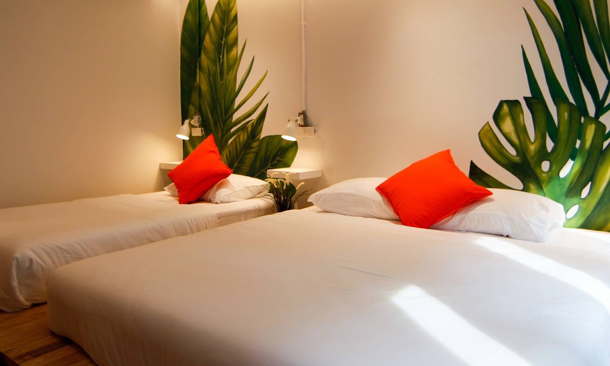 Sathorn Hostel | Tropical Summer Hostel