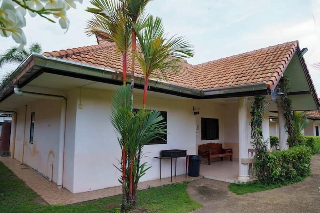 Si Racha Villa | Two Fifty Nine Resort 259 รีสอร์ต