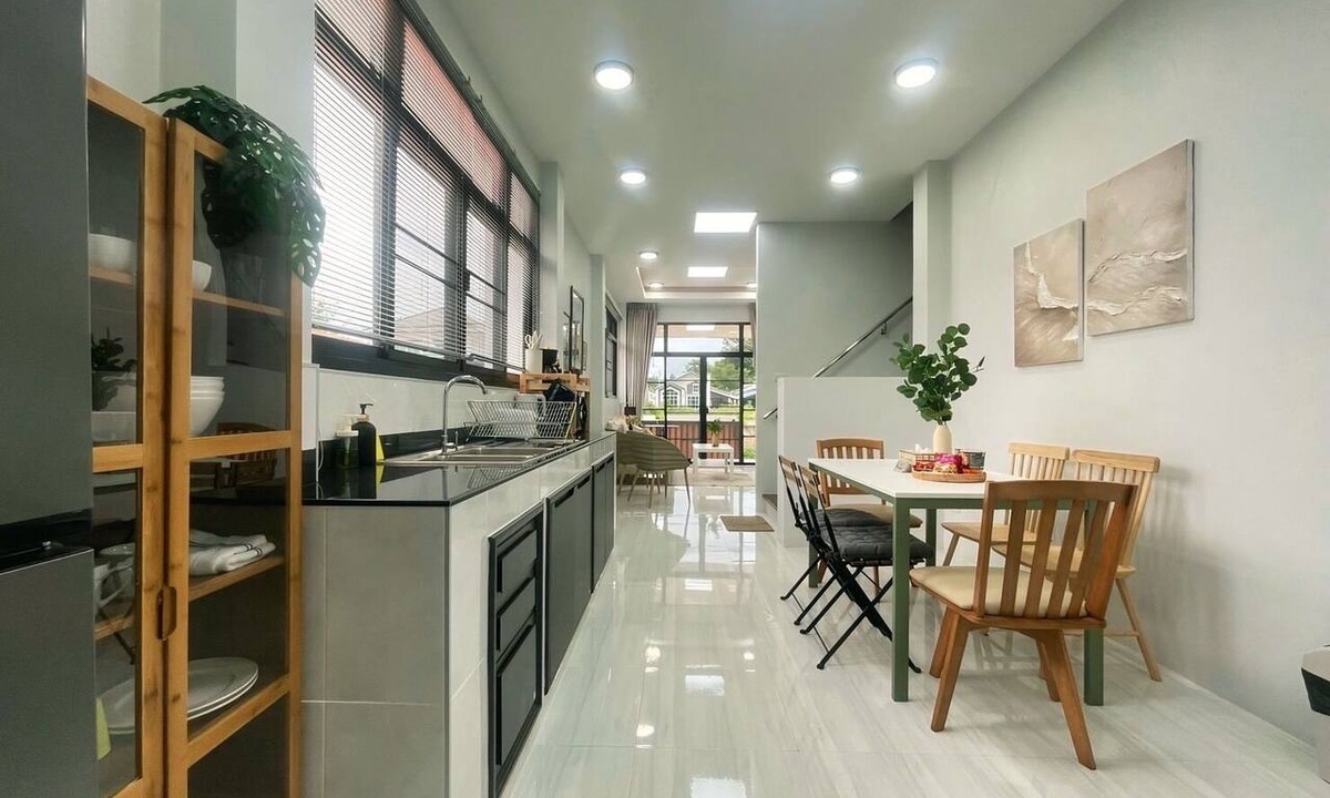 Ubon Ratchathani House | Ubon Hideaway – Private Villa, Just a Short Walk to the Lake, Pets Welcome