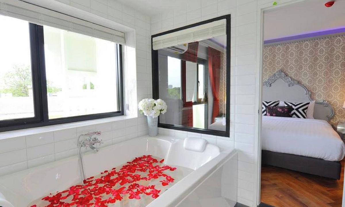 Chana Songkhram Hotel | Villa De Khaosan