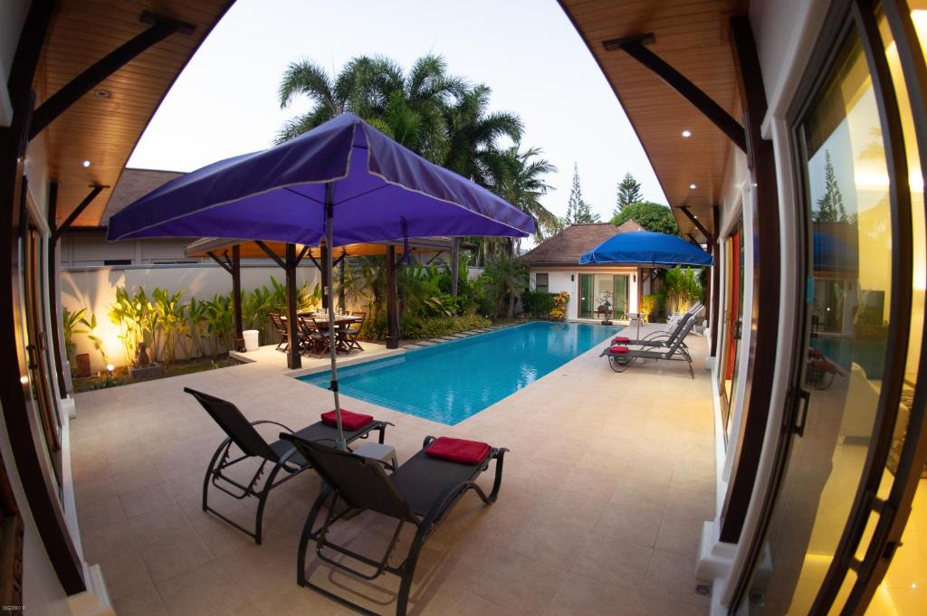 Rawai Villa | Villa Dinadi