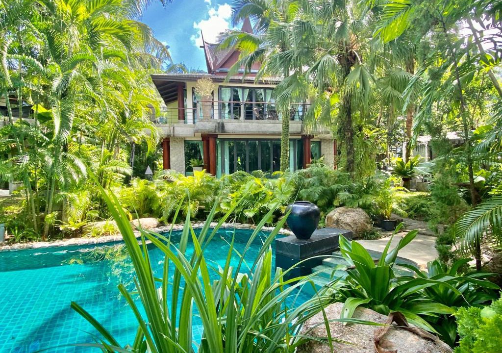 Cherngtalay Villa | Villa in the Garden, Surin Beach with private spa.