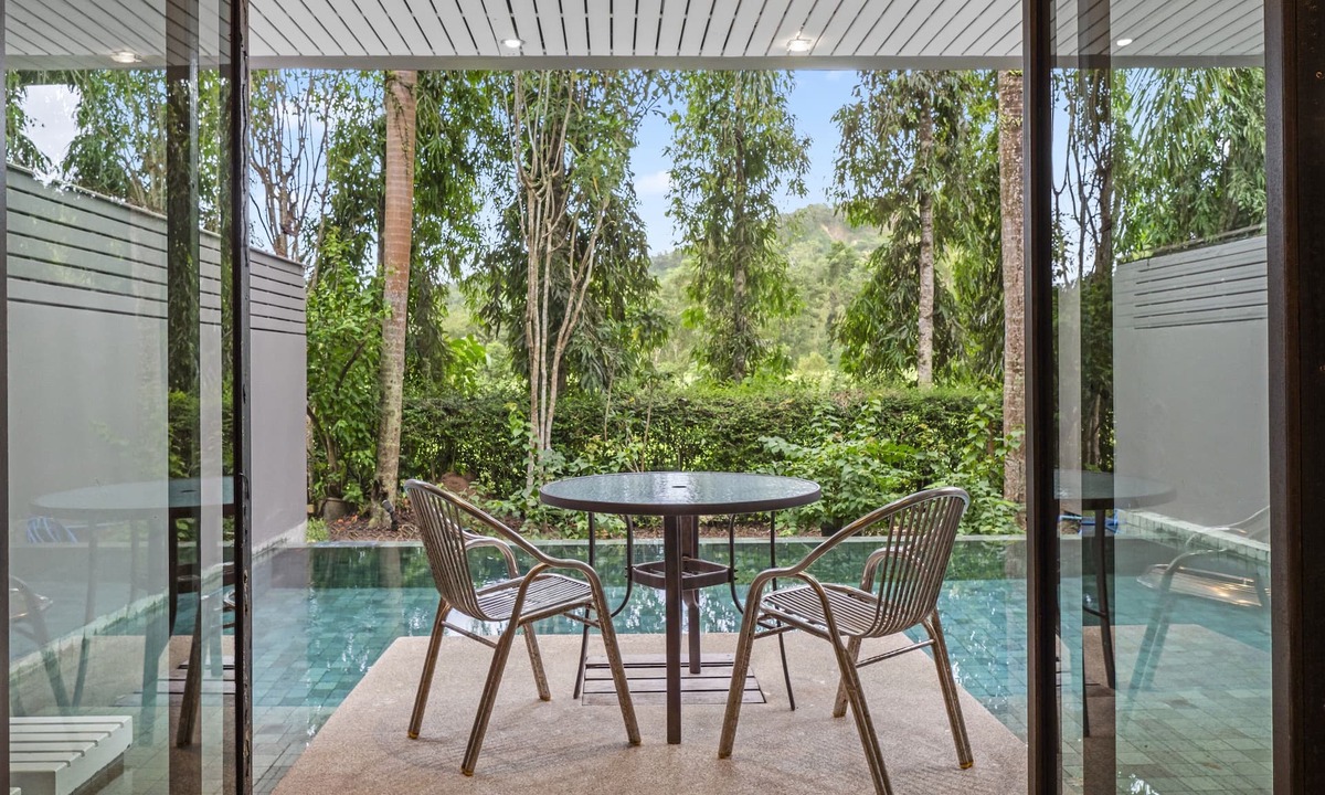 Kathu House | Villa on 3 floors, private pool, 10 mins to Patong beach, shopping & nightlife.