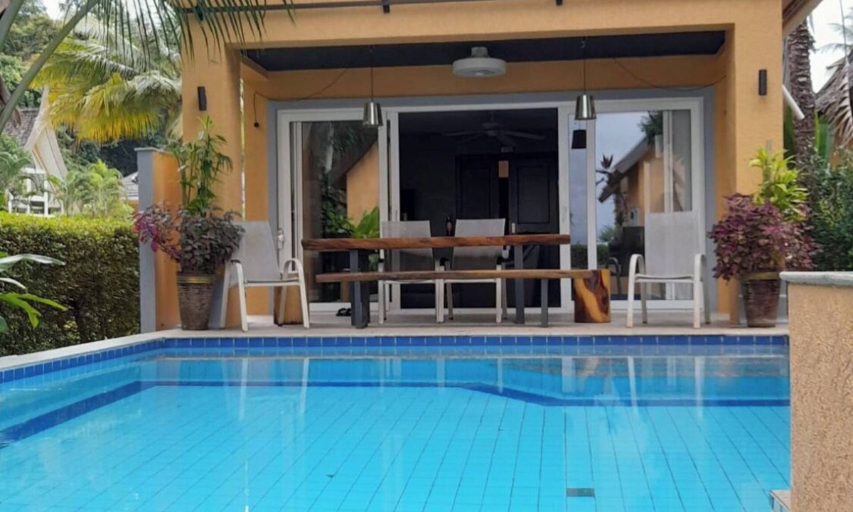 Klong Son Villa | Villa with sea vVew 20 meter from the beach, private pool.