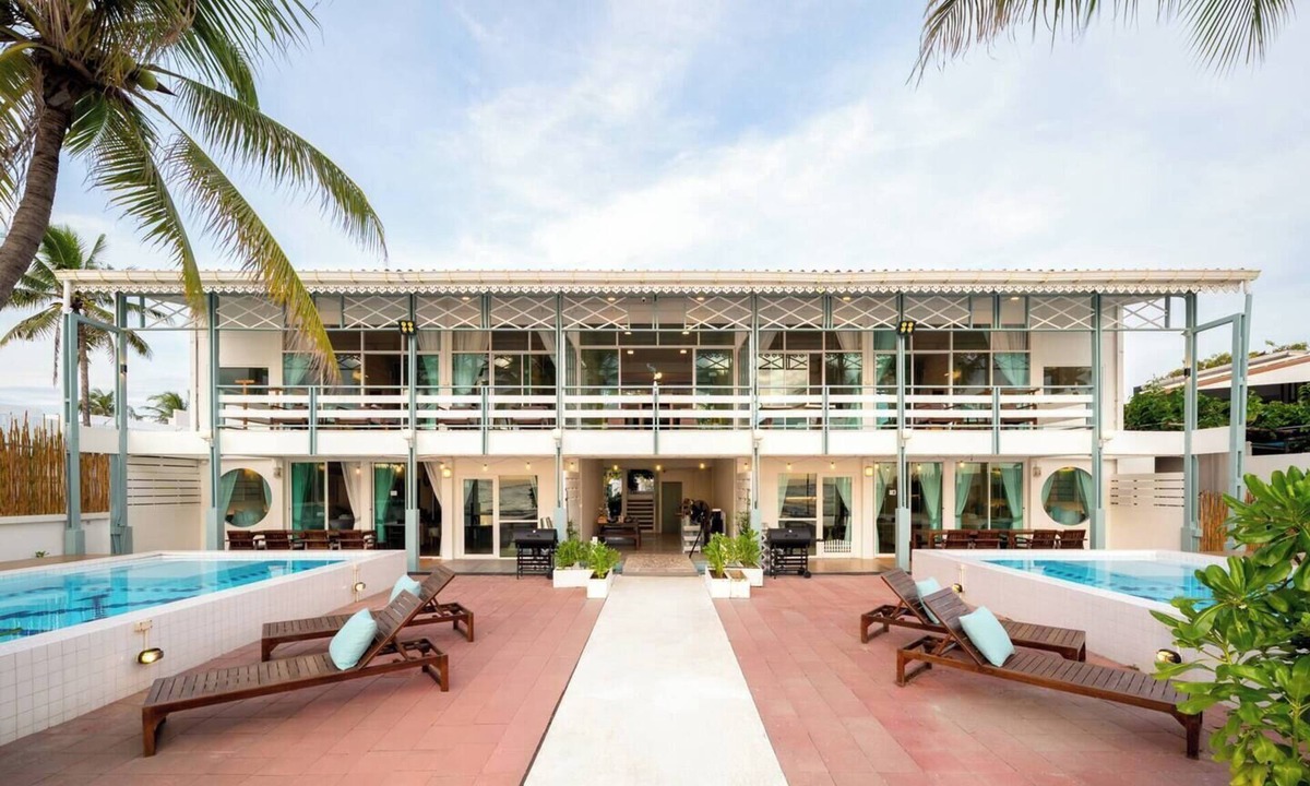 Hua Hin House | Wander at Bayside 19 | Whole Estate: Mansion + CocoHut (sleeps 32)
