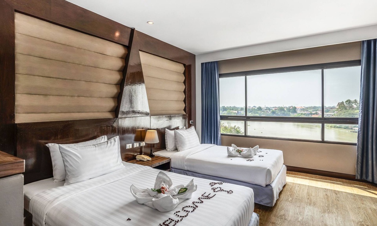 Samphao Lom Hotel | Woraburi Ayutthaya Resort & Spa