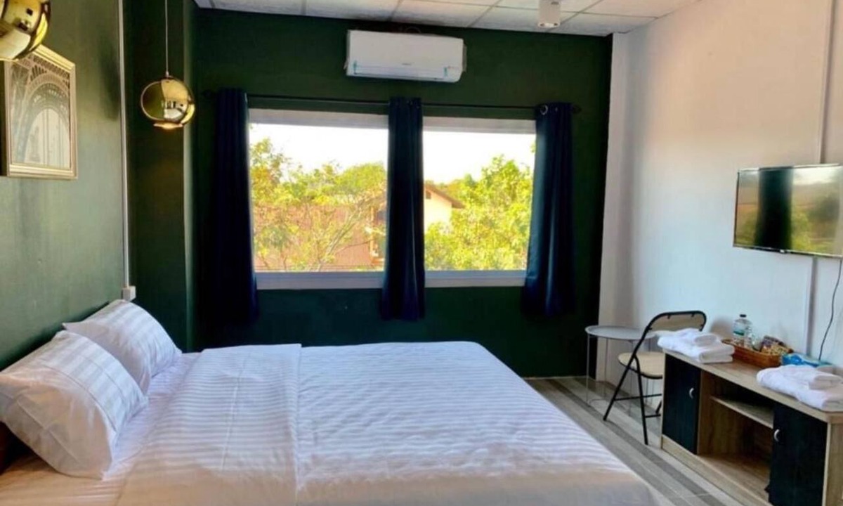 Pakse Hostel | You empire Hostel and Bar