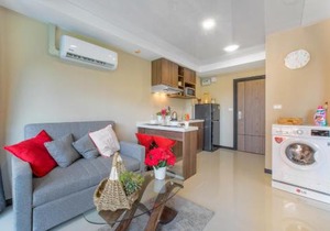 Квартира вид на бассейн NBC S402 by IBG Property
