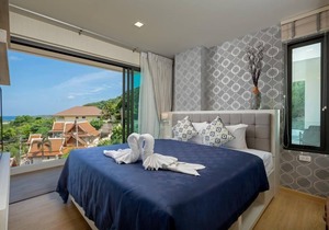 2 bedrooms penthouse with private pool and sea view