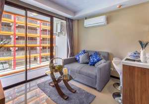Designed Apartment with pool for nice vacation