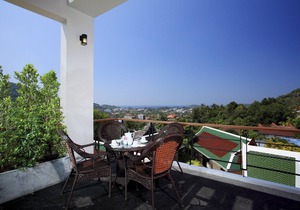 Kata Sea View Villa, Pool & Chef B2