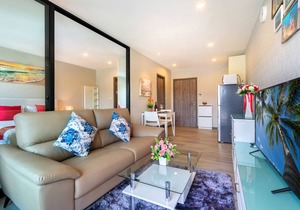 New Modern Stylish Living Pool View near beach
