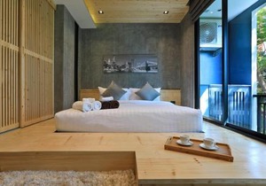 Relife Windy by Holy Cow, studio with podium