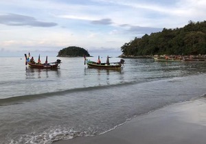 Twin Villas Seaview Kata