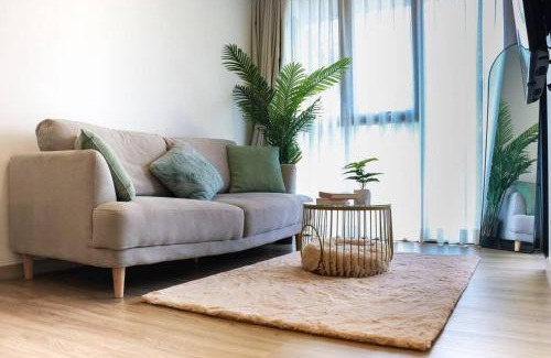 Laguna Apartment | 1bdr Golf View Sky Park 4th floor