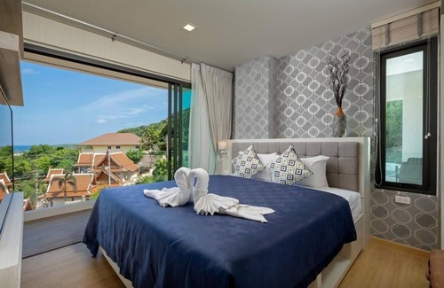 Kata Resort | 2 bedrooms penthouse with private pool and sea view